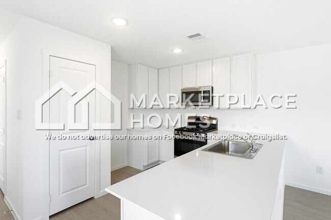 Foto del edificio - 6609 Dali Bnd