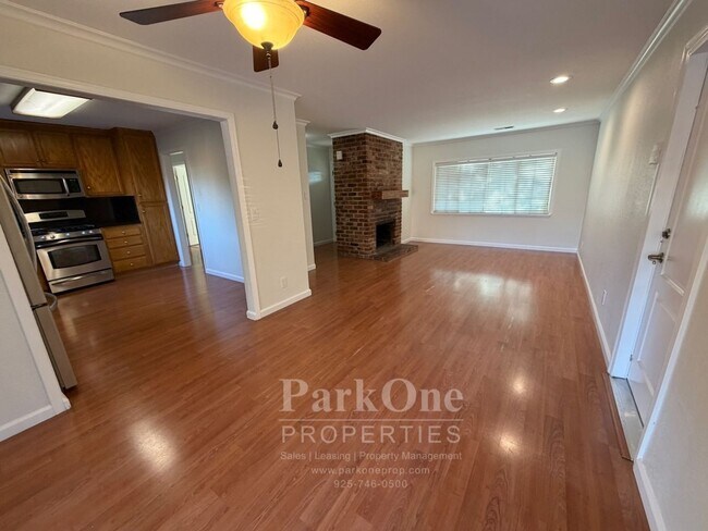 Foto del edificio - Update Rancher with Huge outdoor space