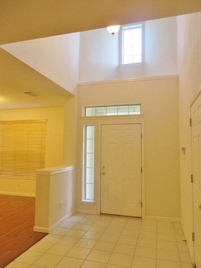 Foto del edificio - 4 Bedroom 2.5 Bathroom Summercrest Georget...