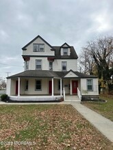 Building Photo - 348 Cedar Ave