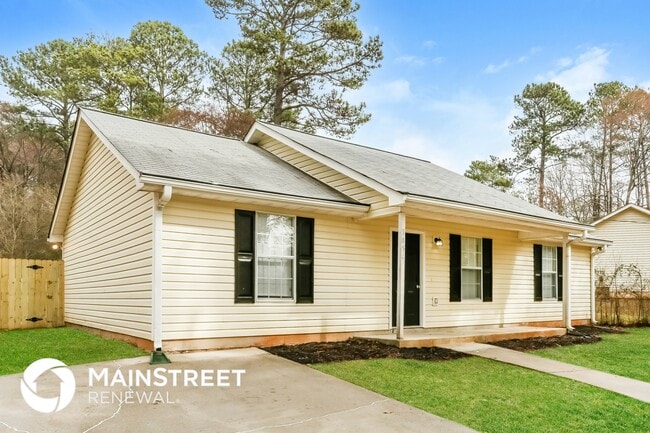 Building Photo - 305 Barr Cir