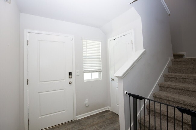 Building Photo - "Charming 3-Bed Oasis with 2.5 Baths on Century Lane, Cameron – Spacious 1744 sq. ft. Retreat!"