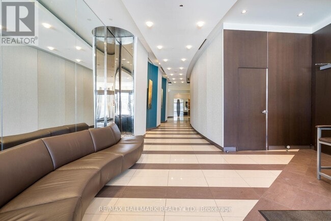 Building Photo - 211 Queens Quay W