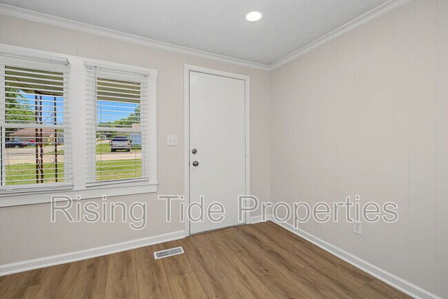 Foto del edificio - 1607 Montgomery Ave