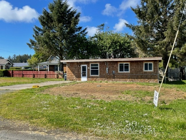 Building Photo - 804 N 1st St