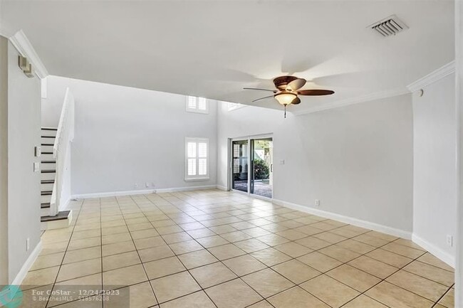 Building Photo - 4013 NW 63rd St