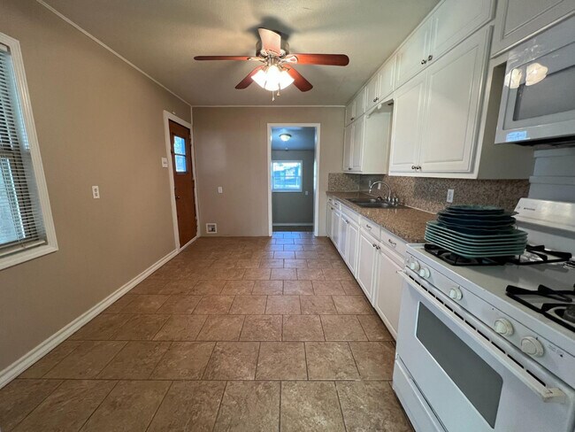 Foto del edificio - 4906 38th St