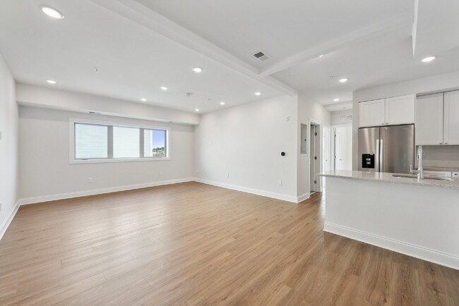 Building Photo - "NEW CONSTRUCTION Luxurious 4-Bed, 4-Bath ...