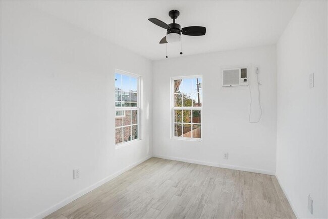 Foto del edificio - Move-In Ready 1 Bed / 1 Bath – Fully Remodeled