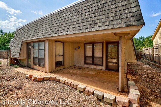 Building Photo - 3 br, 2 bath House - 3207 Castlerock Rd.