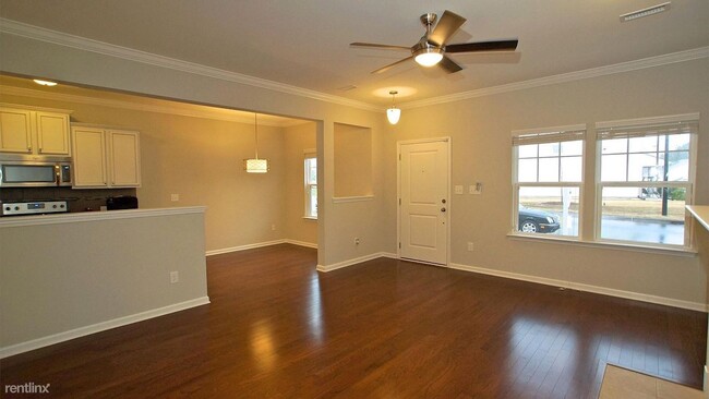 Building Photo - 393 Shakespeare Dr