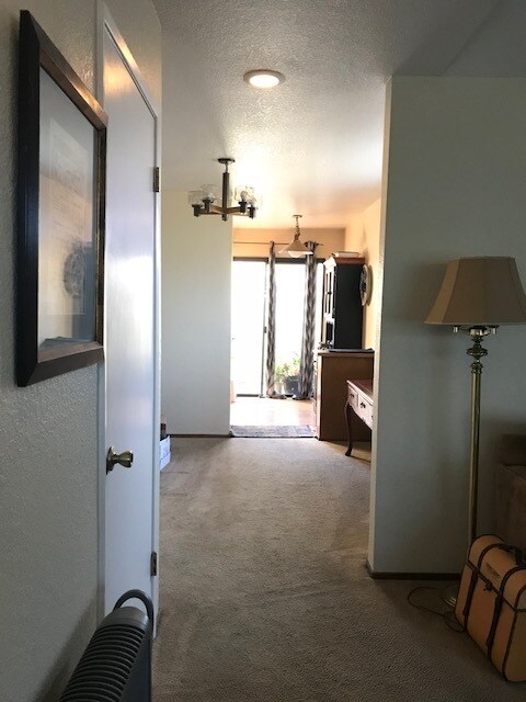 Building Photo - Great 2 Bedroom 2 Bath Condo in Seaside