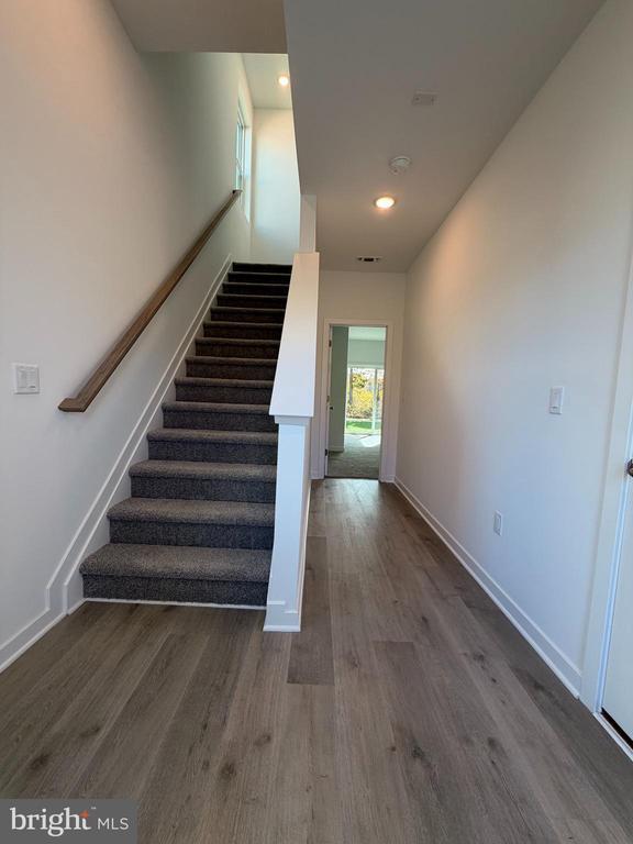 Foto principal - 61 Basswood St