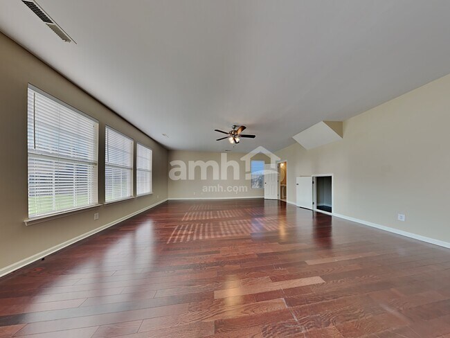 Foto del edificio - 413 Tallow Court