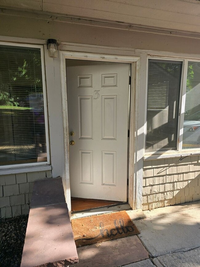 Building Photo - 932-934 14th