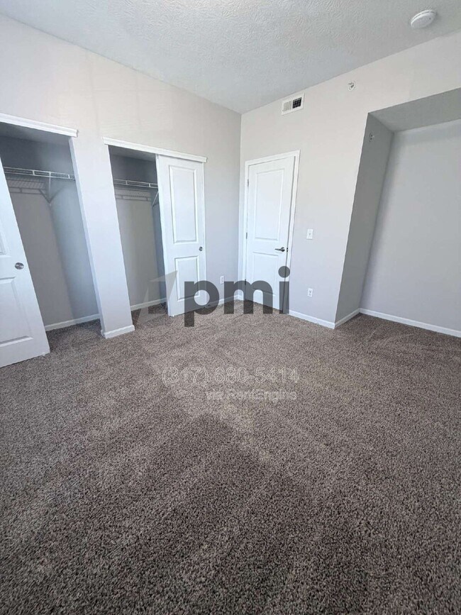 Interior Photo - Jefferson Pointe