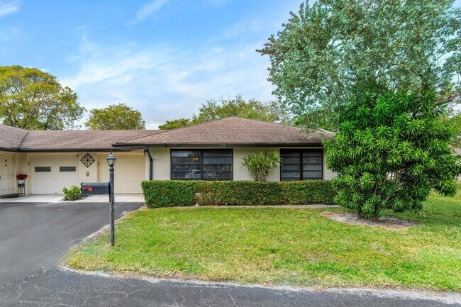 Building Photo - 4632 Finchwood Way