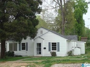 Building Photo - 203 85th St S
