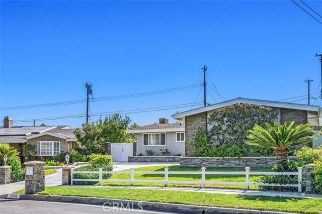 Foto del edificio - 27540 Hales Corner Rd