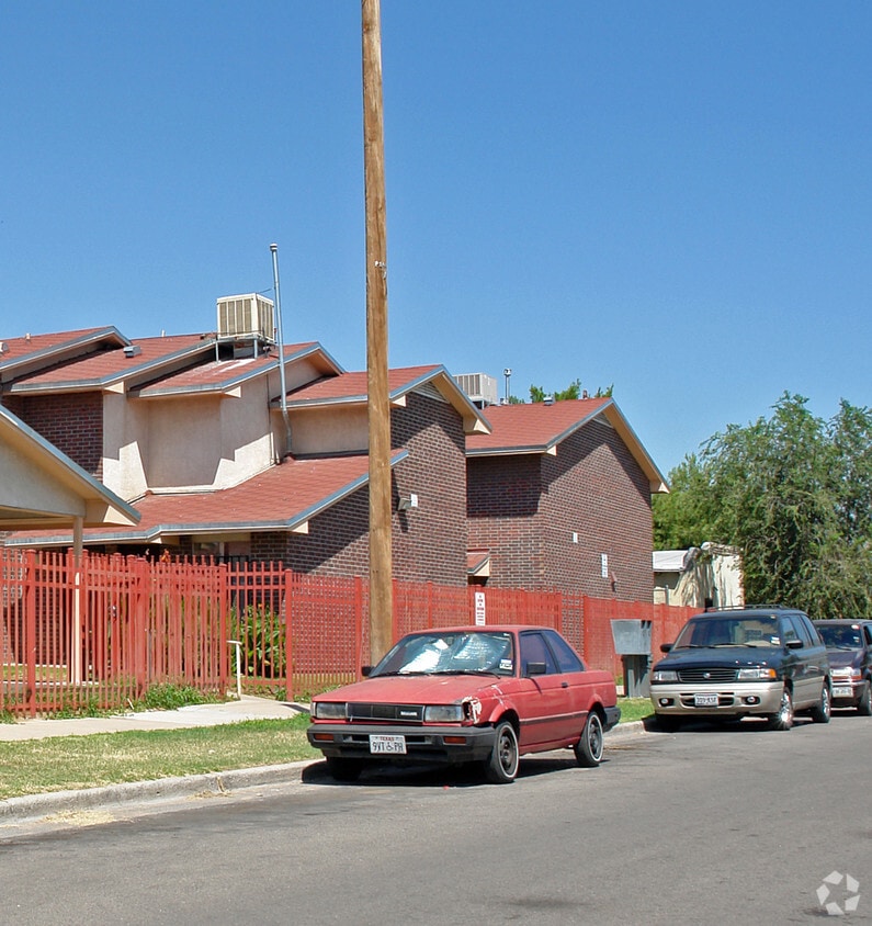 Building Photo - 1009-1013 S St Vrain St