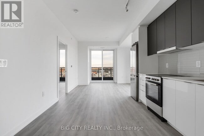 Photo du bâtiment - 9751 Markham Rd