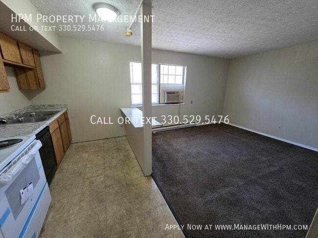 Building Photo - 417 Sherman St