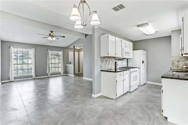 Building Photo - 1405 Tuffit Ln