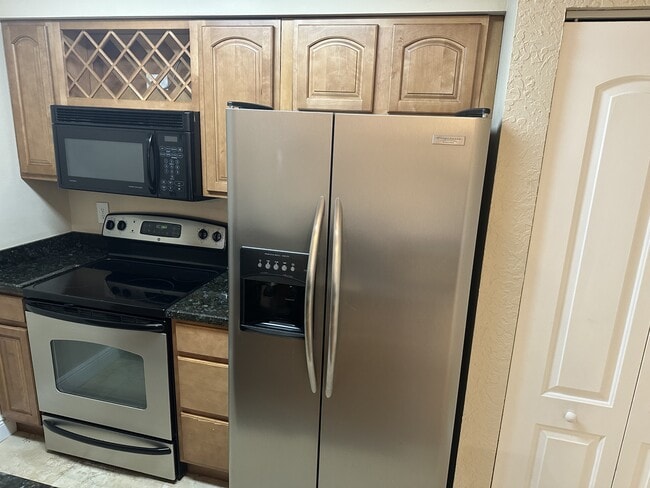 Photo - 2851 N Oakland Forest Dr House