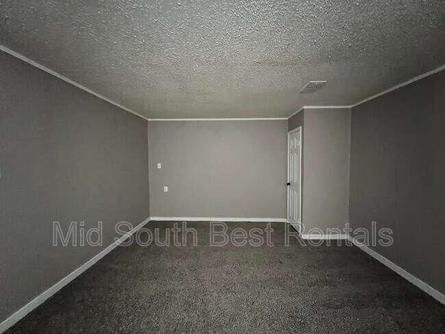 Building Photo - 829 Carrolton Rd