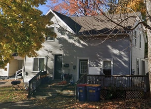 Building Photo - 1009 Quarry Ave NW