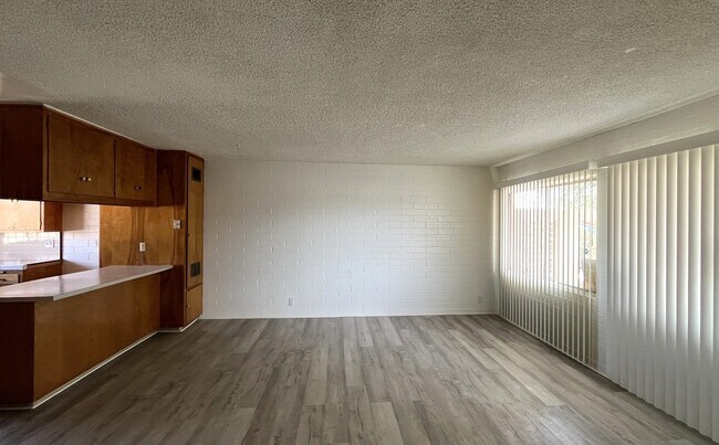 Foto del edificio - 21225 Wigwam Rd