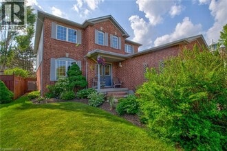 Building Photo - 84 Spooner Crescent