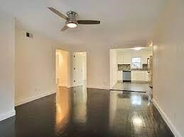 Foto del edificio - 6925 Liberty Ave