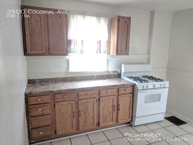 Foto del edificio - 3500 Colonial Ave
