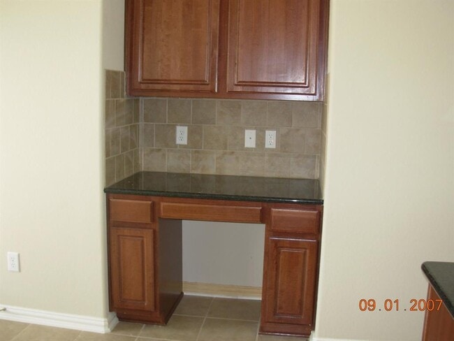 Foto del edificio - 12216 Buzz Schneider Ln