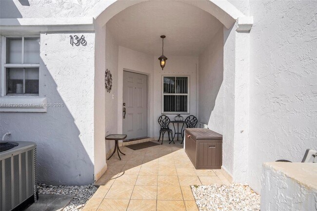 Foto del edificio - 136 SW 169th Ave