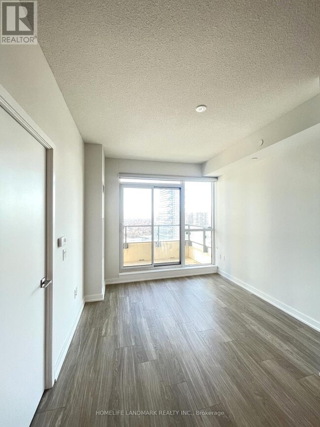Building Photo - 4055 Parkside Village Dr