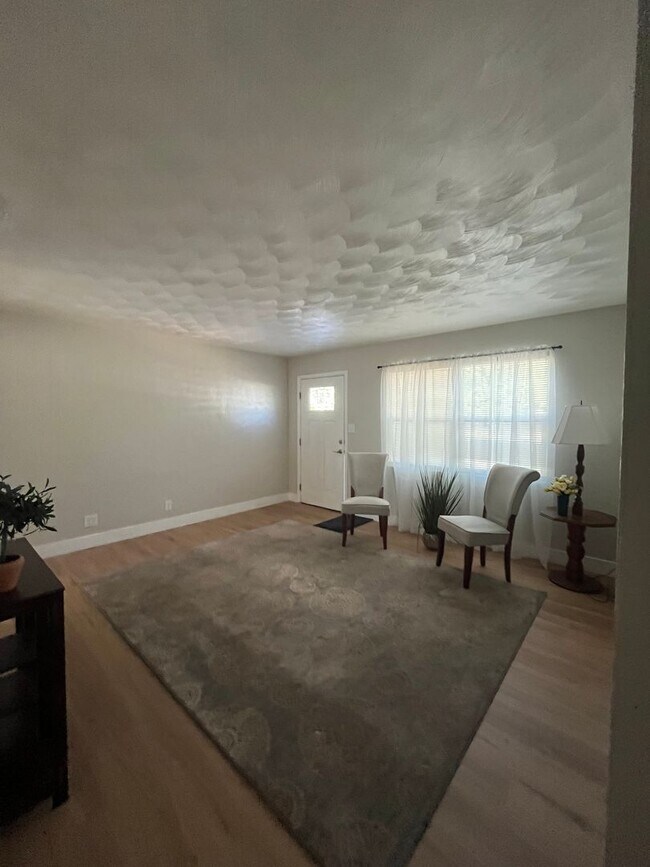 Foto del edificio - 4391 73rd St N