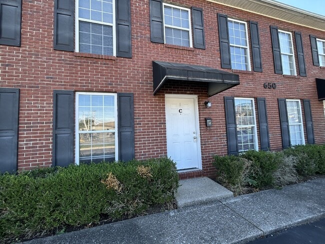 Building Photo - 3 BD 2 BA APARTMENT BY TTU FOR RENT