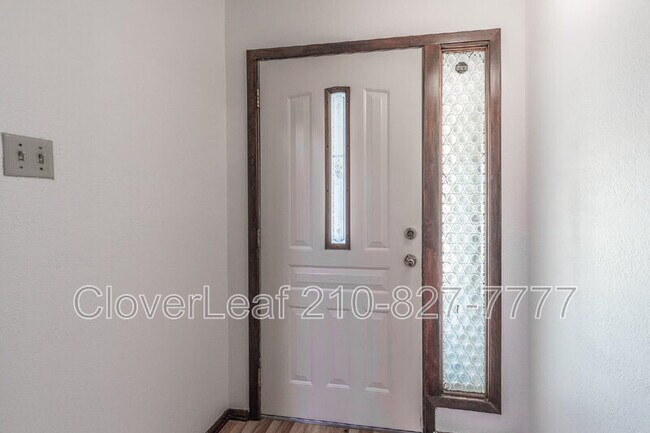 Foto del edificio - 3503 Clearfield Dr