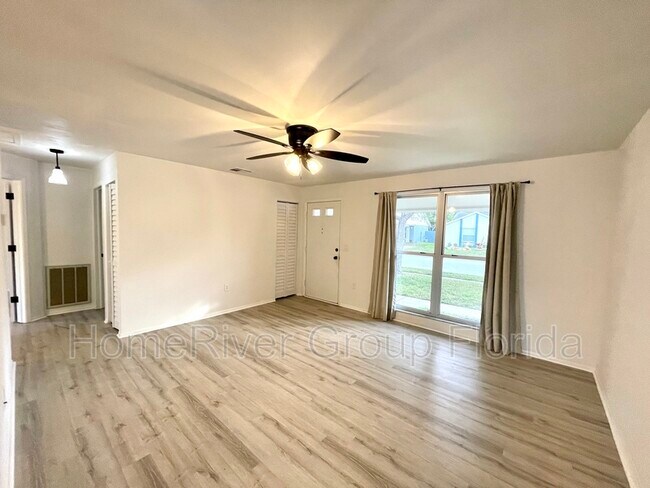 Building Photo - 7909 Putnam Cir