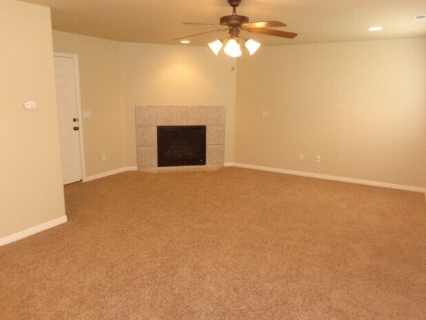 Building Photo - 7545 Levi Ln
