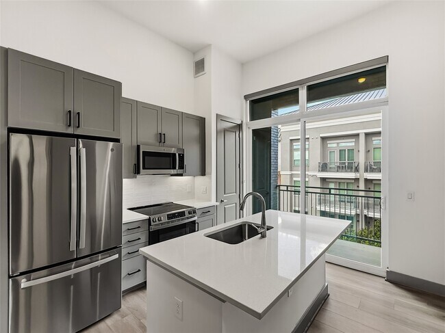 Foto del edificio - 170 Malone St