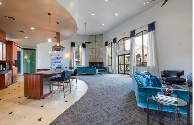 Foto del edificio - 15727 Cutten Rd