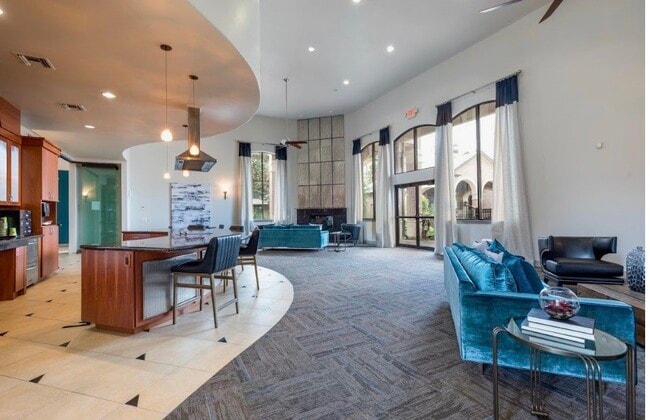 Foto del edificio - 15727 Cutten Rd