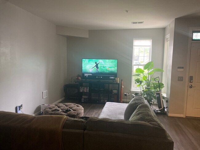 Building Photo - 52 Harbour Heights Dr