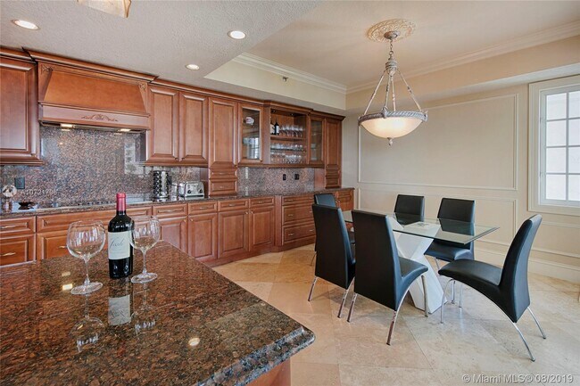 Foto del edificio - 7942 Fisher Island Dr