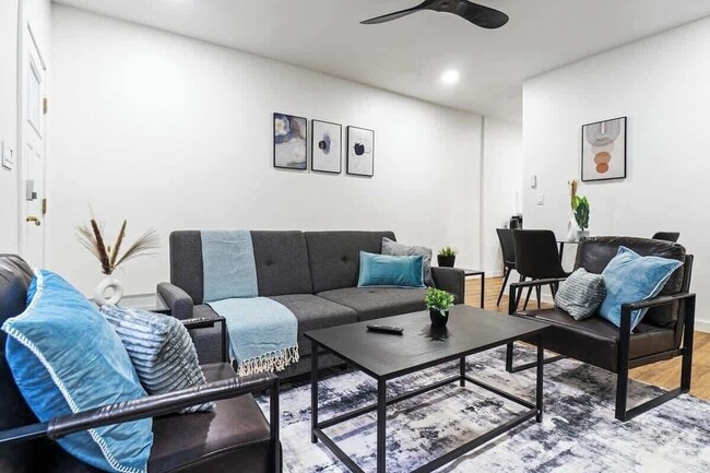 Sala de estar - 523 Alpine Ave