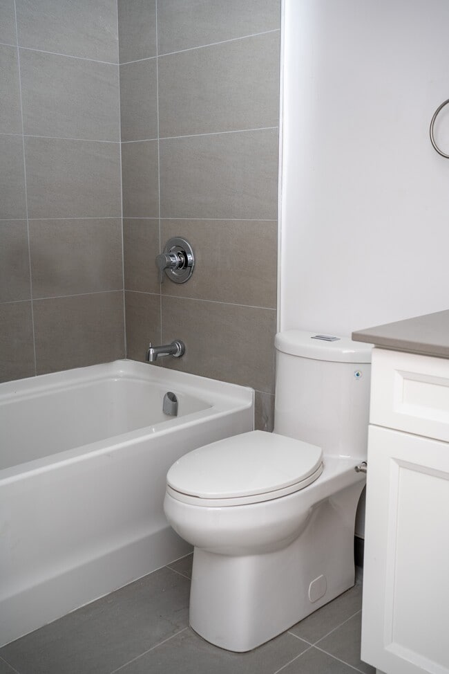 Photo du bâtiment - 841 Grenon Ave