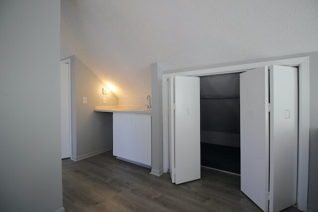 Foto del edificio - 2040 E St